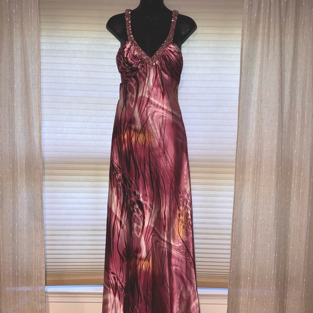 Faviana Couture Prom Dress size 6